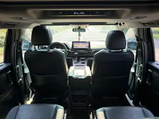 Toyota Granvia 2024 Intelligent electric hybrid double engine 2.5L Two-wheel drive luxury edition interior photo 15 Toyota Granvia 2024 Intelligent electric hybrid double engine 2.5L Two-wheel drive luxury edition interior photo 15
