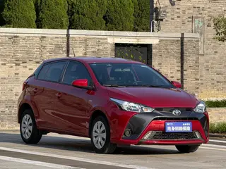 Toyota Yaris L 2016 Reforma 1.5E CVT Versión encantadora exterior foto 3 Toyota Yaris L 2016 Reforma 1.5E CVT Versión encantadora exterior foto 3
