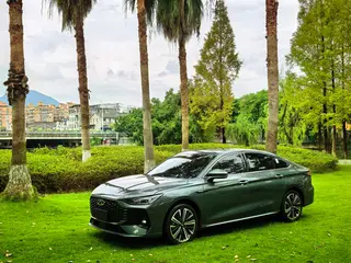 Chery Arrizo 8 PRO 2025 1.6T DCT Type de luxe+