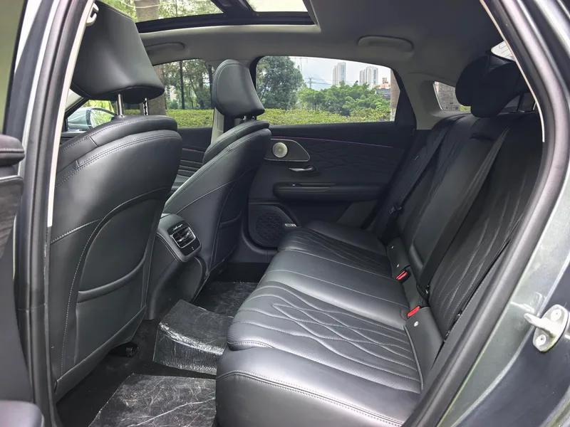 Chery Arrizo 8 PRO 2025 1.6T DCT Type de luxe+ intérieur photo 11 Chery Arrizo 8 PRO 2025 1.6T DCT Type de luxe+ intérieur photo 11