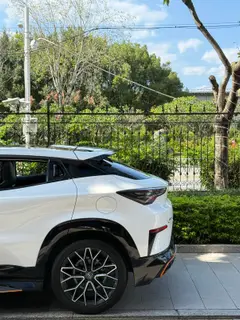 Changan UNI-T 2022 1.5T Спортивная версия Премиальная комплектация экстерьер фото 3 Changan UNI-T 2022 1.5T Спортивная версия Премиальная комплектация экстерьер фото 3