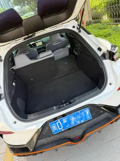 Changan UNI-T 2022 1.5T Спортивная версия Премиальная комплектация экстерьер фото 5 Changan UNI-T 2022 1.5T Спортивная версия Премиальная комплектация экстерьер фото 5