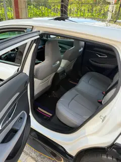 Changan UNI-T 2022 1.5T Спортивная версия Премиальная комплектация интерьер фото 8 Changan UNI-T 2022 1.5T Спортивная версия Премиальная комплектация интерьер фото 8