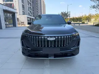 Geely Boyue L 2026 Четвертое поколение 1.5TD DCT Маленькая версия синего света экстерьер фото 2 Geely Boyue L 2026 Четвертое поколение 1.5TD DCT Маленькая версия синего света экстерьер фото 2
