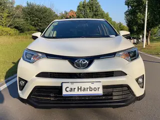 Toyota RAV4 2018 2.0L CVT Two-drive fashion X version exterior photo 2 Toyota RAV4 2018 2.0L CVT Two-drive fashion X version exterior photo 2