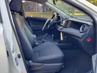 Toyota RAV4 2018 2.0L CVT Two-drive fashion X version interior photo 17 Toyota RAV4 2018 2.0L CVT Two-drive fashion X version interior photo 17