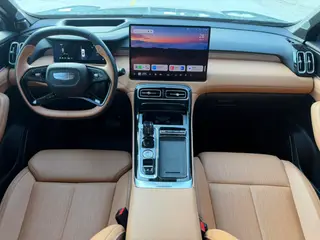 Geely Boyue L 2026 Quatrième génération 1.5TD DCT Petite version lumière bleue extérieur photo 5 Geely Boyue L 2026 Quatrième génération 1.5TD DCT Petite version lumière bleue extérieur photo 5