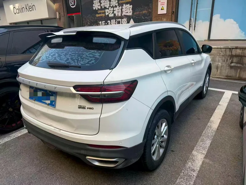 Geely Coolray 2020 PRO 240T DCT Hunter interior photo 7 Geely Coolray 2020 PRO 240T DCT Hunter interior photo 7