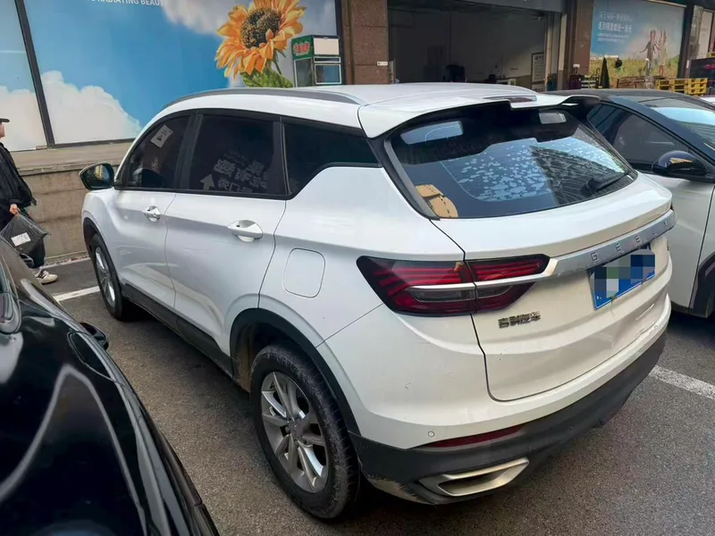 Geely Coolray 2020 PRO 240T DCT Hunter interior photo 9 Geely Coolray 2020 PRO 240T DCT Hunter interior photo 9