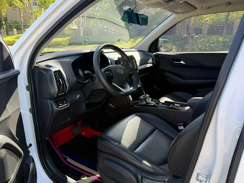 Hyundai ix35 2021 2.0L Versión líder de tracción automática en dos ruedas GLS interior foto 7 Hyundai ix35 2021 2.0L Versión líder de tracción automática en dos ruedas GLS interior foto 7