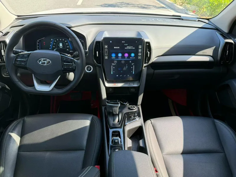Hyundai ix35 2021 2.0L Versión líder de tracción automática en dos ruedas GLS interior foto 9 Hyundai ix35 2021 2.0L Versión líder de tracción automática en dos ruedas GLS interior foto 9