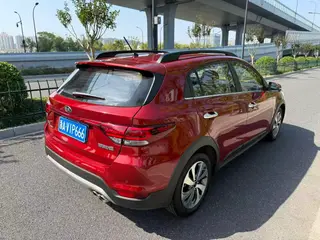 Kia KX CROSS 2017 1.4L Automatique GLS extérieur photo 6 Kia KX CROSS 2017 1.4L Automatique GLS extérieur photo 6