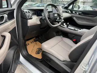 Geely Boyue L 2025 Fourth generation 1.5TD DCT Brocade beauty interior photo 10 Geely Boyue L 2025 Fourth generation 1.5TD DCT Brocade beauty interior photo 10