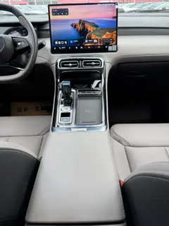 Geely Boyue L 2025 Fourth generation 1.5TD DCT Brocade beauty interior photo 13 Geely Boyue L 2025 Fourth generation 1.5TD DCT Brocade beauty interior photo 13