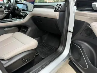 Geely Boyue L 2025 Fourth generation 1.5TD DCT Brocade beauty interior photo 16 Geely Boyue L 2025 Fourth generation 1.5TD DCT Brocade beauty interior photo 16