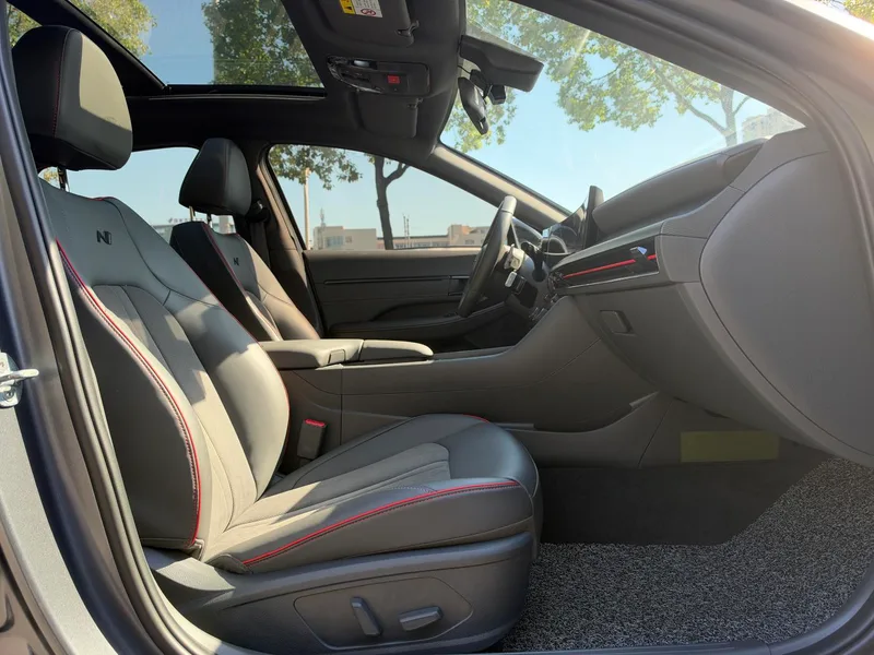 Hyundai Sonata 2024 2.0T N Line Pro interior foto 12 Hyundai Sonata 2024 2.0T N Line Pro interior foto 12