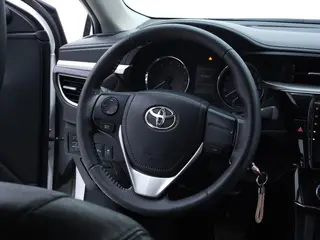 Toyota Corolla 2017 1.2T CVT GL-i interior foto 11 Toyota Corolla 2017 1.2T CVT GL-i interior foto 11