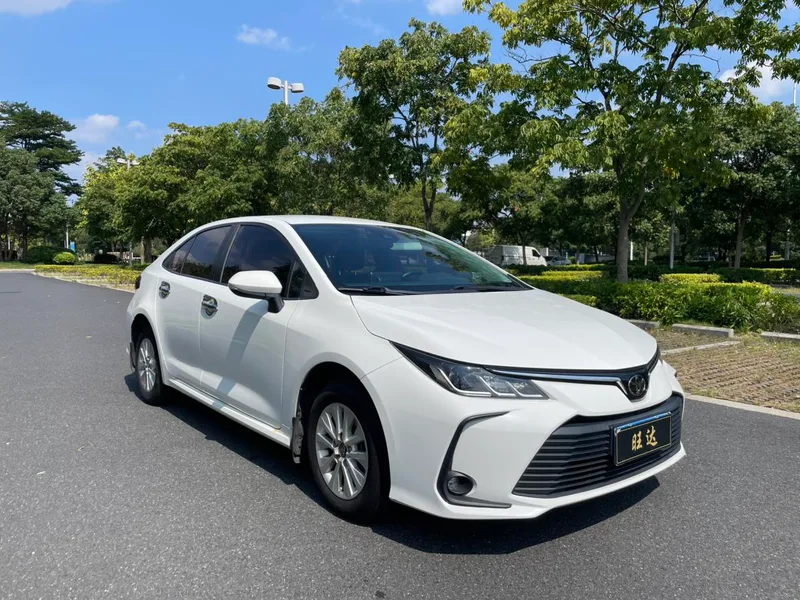 Toyota Corolla 2021 1.2T S-CVT Version avant-gardiste extérieur photo 2 Toyota Corolla 2021 1.2T S-CVT Version avant-gardiste extérieur photo 2