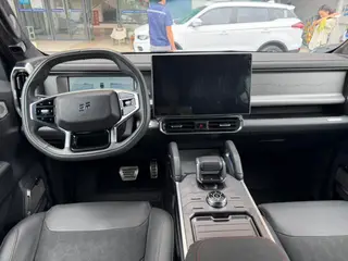 Jetour T2 2023 2.0TD Four-wheel drive Time travel PRO+ interior photo 9 Jetour T2 2023 2.0TD Four-wheel drive Time travel PRO+ interior photo 9