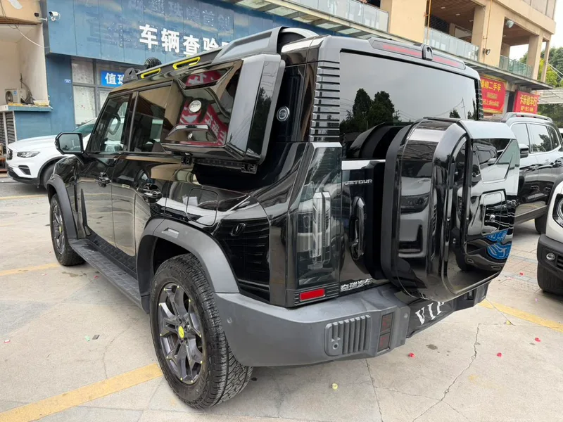 Jetour T2 2023 2.0TD Four-wheel drive Time travel PRO+ interior photo 14 Jetour T2 2023 2.0TD Four-wheel drive Time travel PRO+ interior photo 14