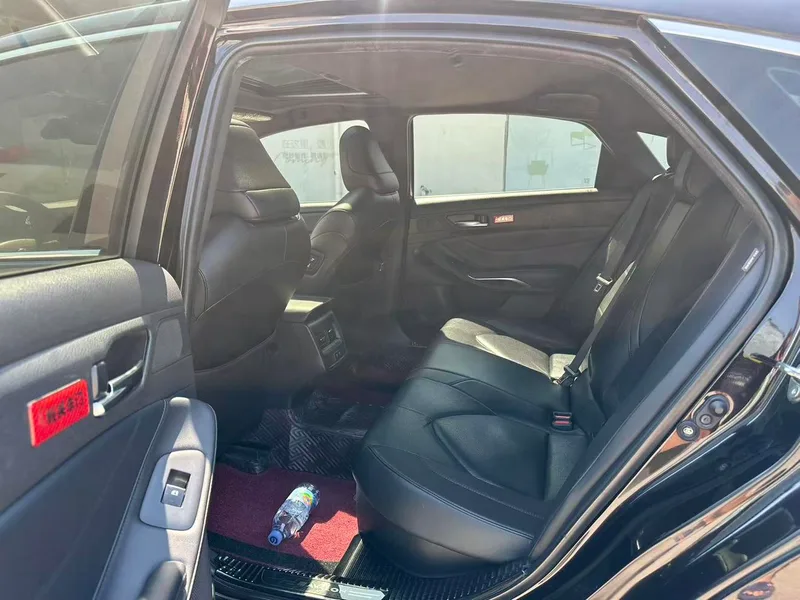 Toyota Avalon 2019 Dual Power 2.5L Luxury Edition Country VI interior photo 6 Toyota Avalon 2019 Dual Power 2.5L Luxury Edition Country VI interior photo 6