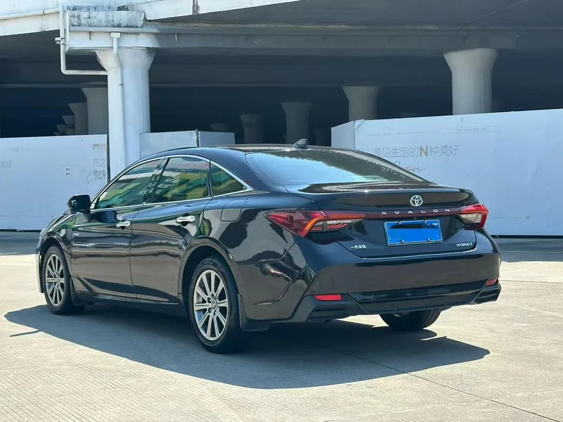 Toyota Avalon 2019 Dual Power 2.5L Luxury Edition Country VI interior photo 7 Toyota Avalon 2019 Dual Power 2.5L Luxury Edition Country VI interior photo 7