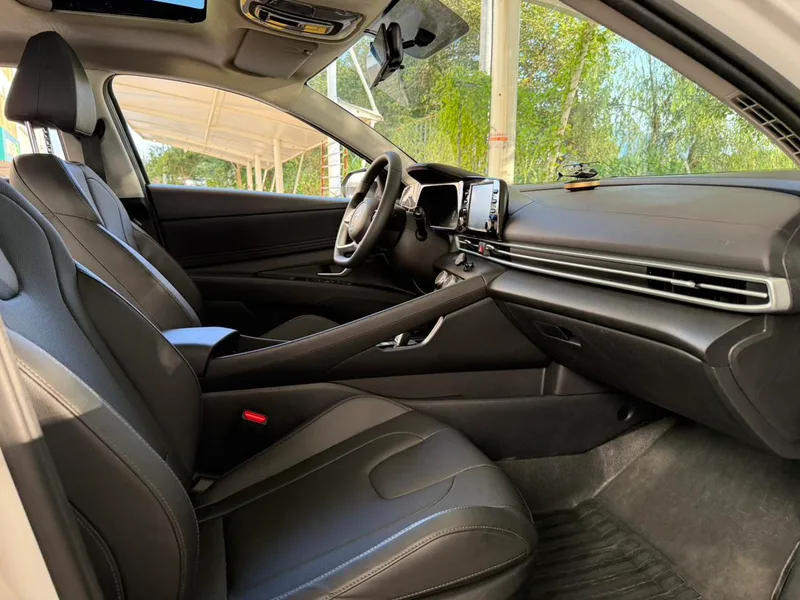 Hyundai Elantra 2023 1.5L CVT GLX Elite Edition interior photo 12 Hyundai Elantra 2023 1.5L CVT GLX Elite Edition interior photo 12