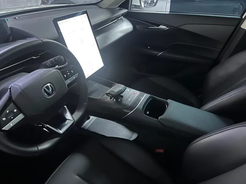 Changan Eado 2025 1.5T DCT 500Bar Premium Trim interior photo 6 Changan Eado 2025 1.5T DCT 500Bar Premium Trim interior photo 6