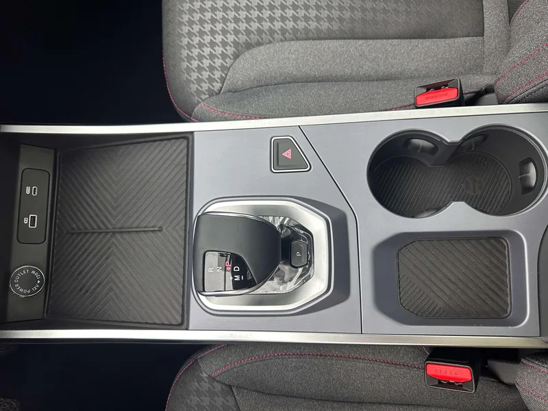 Jetour Dasheng 2024 1.5T DCT Juventud interior foto 14 Jetour Dasheng 2024 1.5T DCT Juventud interior foto 14
