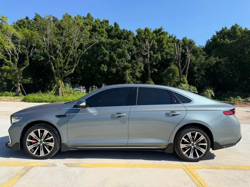 Geely Preface 2026 2.0T Oriental Yao full moon version exterior photo 4 Geely Preface 2026 2.0T Oriental Yao full moon version exterior photo 4