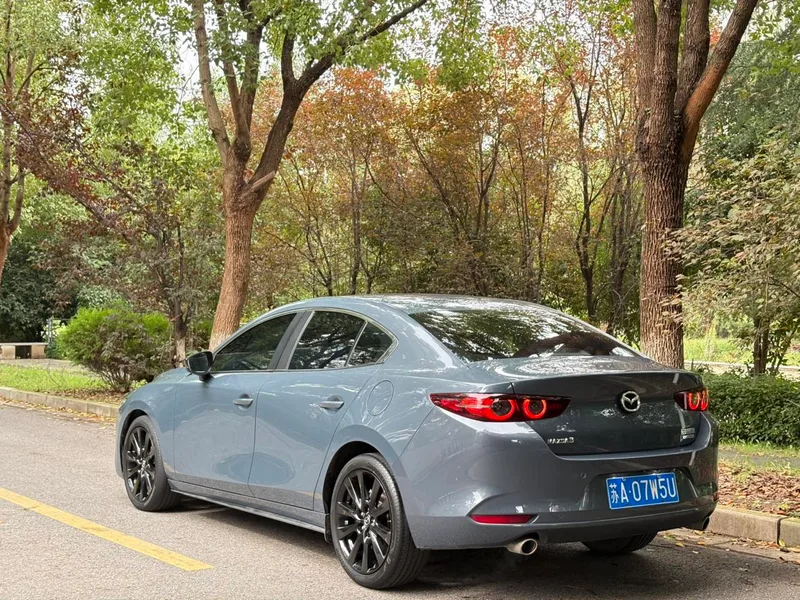 Mazda Mazda3 Axela 2023 2.0L Автоматическая качественная версия экстерьер фото 4