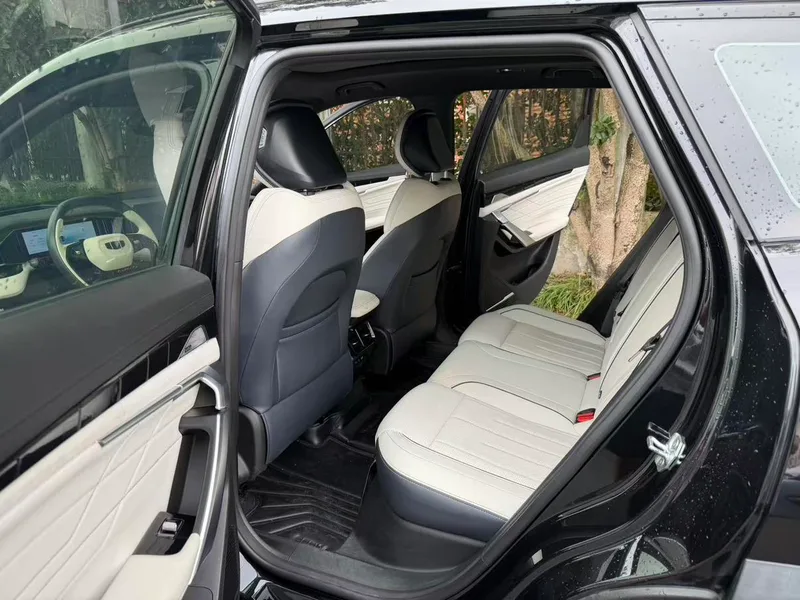 Geely Boyue L 2023 1.5T Thor Hi·F Super wisdom interior photo 9