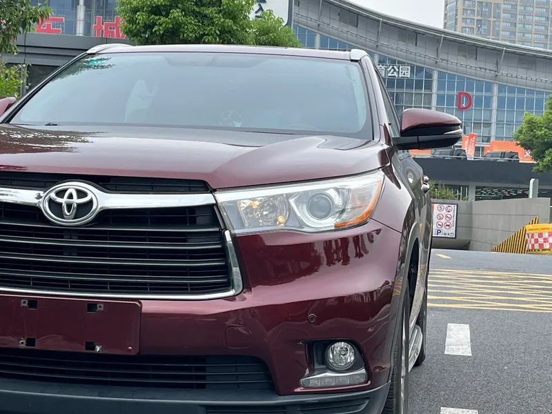 Toyota Highlander 2017 2.0T Édition de luxe à quatre roues motrices 7 Siège extérieur photo 7 Toyota Highlander 2017 2.0T Édition de luxe à quatre roues motrices 7 Siège extérieur photo 7