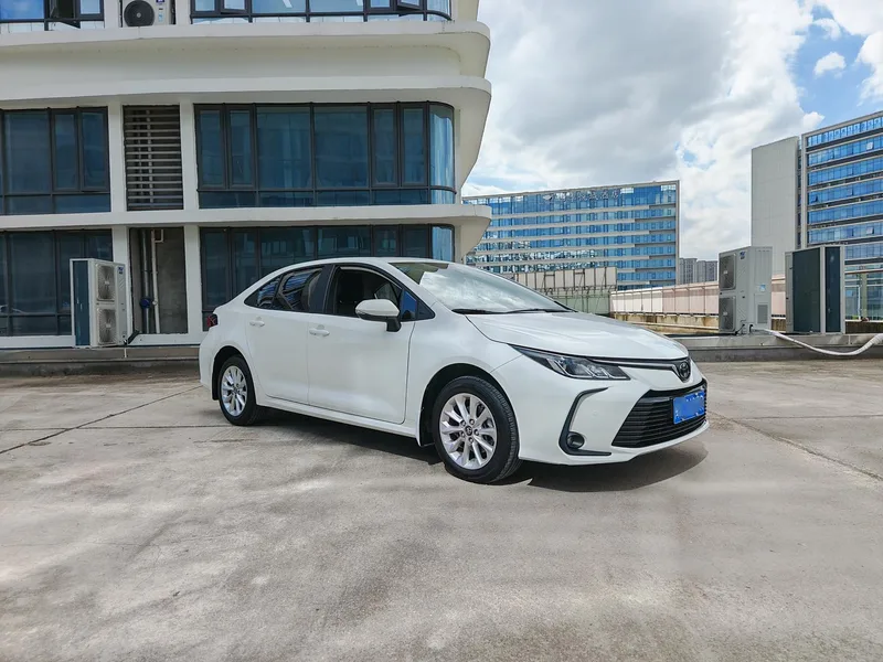 Toyota Corolla 2021 1.2T S-CVT Élite PLUS Edición exterior foto 4 Toyota Corolla 2021 1.2T S-CVT Élite PLUS Edición exterior foto 4