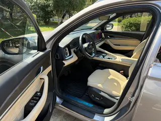 Geely Monjaro 2026 2.0TD Alta potencia automática de tracción en dos ruedas Oriental Yao Lanxing Edition exterior foto 9 Geely Monjaro 2026 2.0TD Alta potencia automática de tracción en dos ruedas Oriental Yao Lanxing Edition exterior foto 9