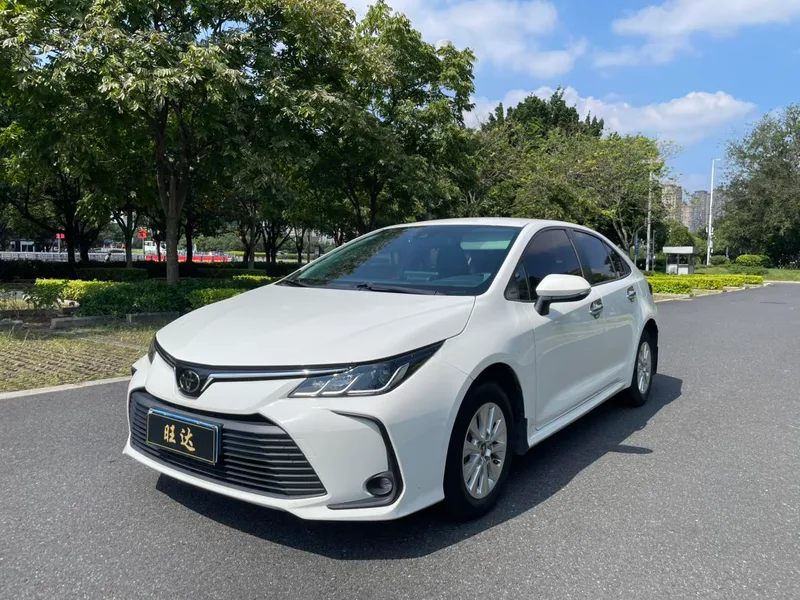 Toyota Corolla 2021 1.2T S-CVT Version avant-gardiste extérieur photo 1 Toyota Corolla 2021 1.2T S-CVT Version avant-gardiste extérieur photo 1