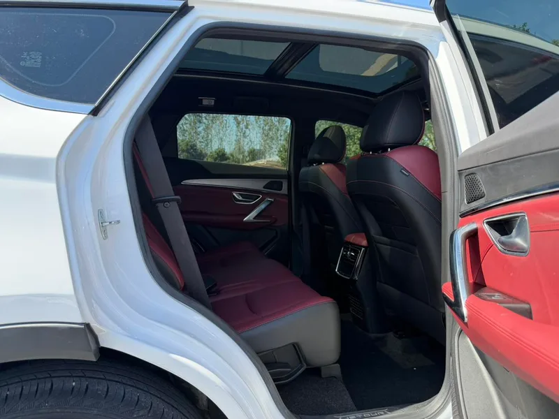 Jetour X70 PLUS 2021 1.5T DCT Гора 5 Кресло интерьер фото 11 Jetour X70 PLUS 2021 1.5T DCT Гора 5 Кресло интерьер фото 11