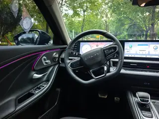 Chery Arrizo 8 2023 Высокоэнергетическая версия 2.0T DCT Джин интерьер фото 15 Chery Arrizo 8 2023 Высокоэнергетическая версия 2.0T DCT Джин интерьер фото 15