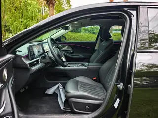 Chery Arrizo 8 2023 Высокоэнергетическая версия 2.0T DCT Джин интерьер фото 16 Chery Arrizo 8 2023 Высокоэнергетическая версия 2.0T DCT Джин интерьер фото 16