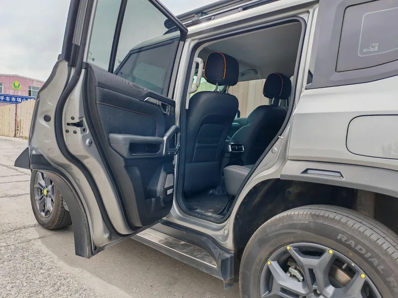 Jetour T2 2023 2.0TD Four-wheel drive Time travel interior photo 7 Jetour T2 2023 2.0TD Four-wheel drive Time travel interior photo 7