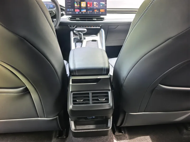Geely Preface 2025 1.5T Oriental Yao Kunlun Edition interior photo 10 Geely Preface 2025 1.5T Oriental Yao Kunlun Edition interior photo 10