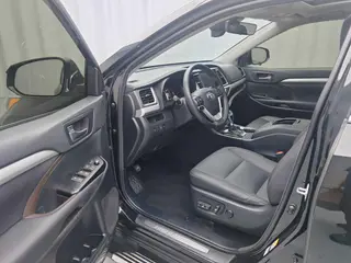 Toyota Highlander 2018 2.0T Four-wheel drive Premium Edition 7 seat Country VI exterior photo 9 Toyota Highlander 2018 2.0T Four-wheel drive Premium Edition 7 seat Country VI exterior photo 9