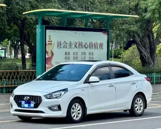 Hyundai Reina 2017 1.4L Versión de salto automático País V