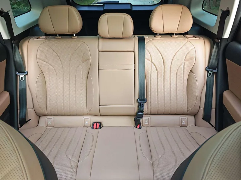Chery Tiggo 8L 2024 2.0T Automatic Luxury Edition interior photo 9 Chery Tiggo 8L 2024 2.0T Automatic Luxury Edition interior photo 9