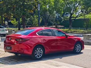 Mazda Mazda3 Axela 2021 1.5L automatic quality version exterior photo 4 Mazda Mazda3 Axela 2021 1.5L automatic quality version exterior photo 4