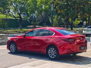 Mazda Mazda3 Axela 2021 1.5L automatic quality version exterior photo 6 Mazda Mazda3 Axela 2021 1.5L automatic quality version exterior photo 6