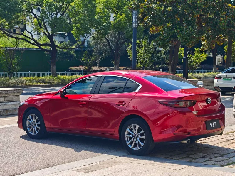 Mazda Mazda3 Axela 2021 1.5L automatic quality version exterior photo 6 Mazda Mazda3 Axela 2021 1.5L automatic quality version exterior photo 6