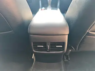 Mazda Mazda3 Axela 2021 1.5L automatic quality version interior photo 17 Mazda Mazda3 Axela 2021 1.5L automatic quality version interior photo 17