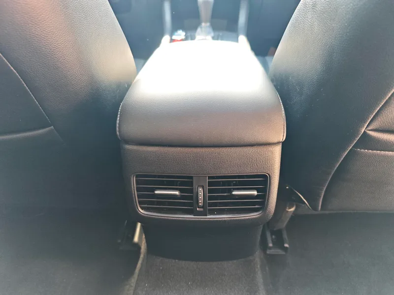 Mazda Mazda3 Axela 2021 1.5L automatic quality version interior photo 17 Mazda Mazda3 Axela 2021 1.5L automatic quality version interior photo 17