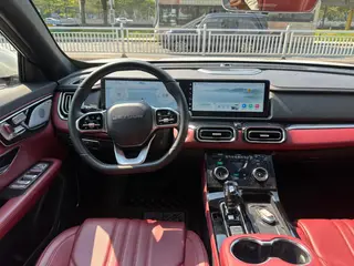 Jetour X70 PLUS 2025 1.5T 7DCT Флагманская версия 7 Кресло интерьер фото 12 Jetour X70 PLUS 2025 1.5T 7DCT Флагманская версия 7 Кресло интерьер фото 12